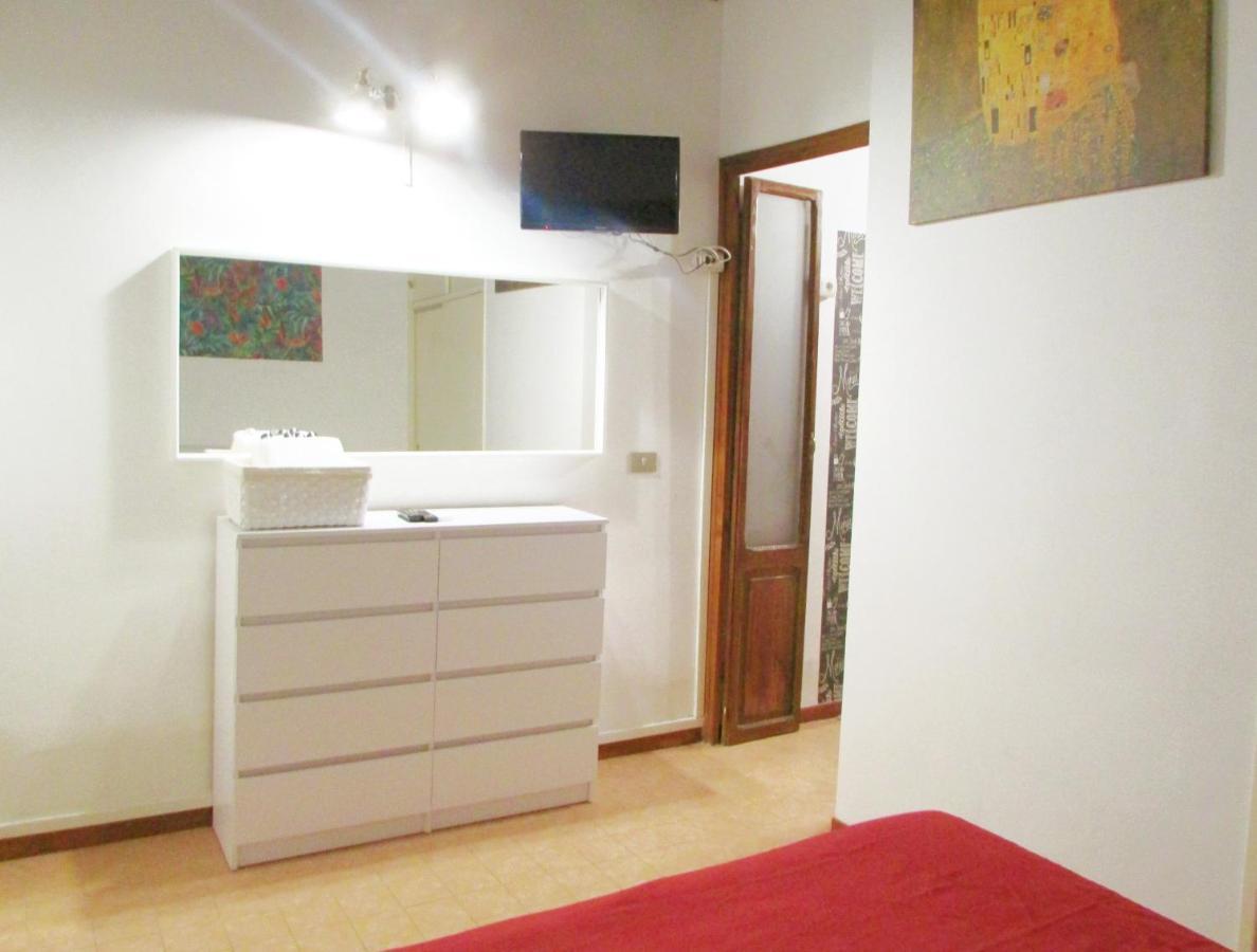 Colosseum Country Chic Apartment Рим Екстер'єр фото